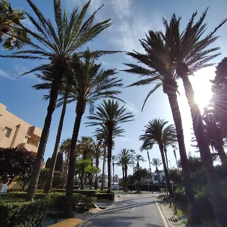 En Paseo Del Mar, Sotogrande Apartment San Roque (Andalucia)