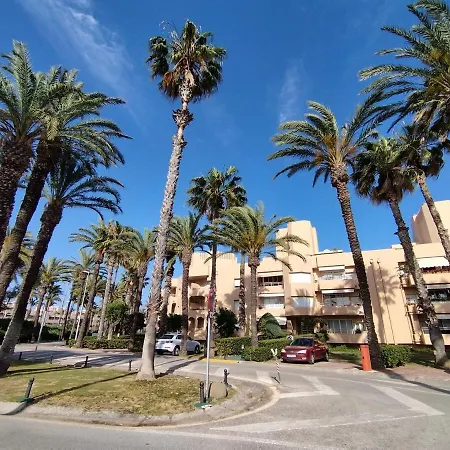 En Paseo Del Mar, Sotogrande * San Roque (Andalucia)
