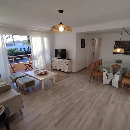 Apartment En Paseo Del Mar, Sotogrande *